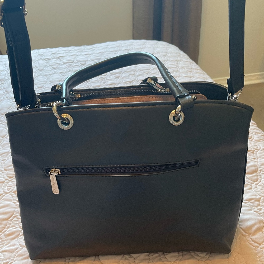 5 for $15 Beautiful David jones handbag NWOT